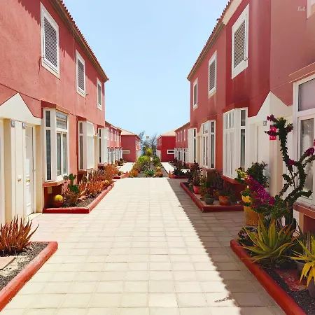 Moderne Ferienwohnung Mit Eigenem Garten In Einer Anlage Mit Zwei Pools Semesterbostad Costa De Antigua