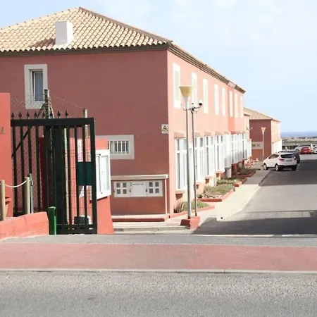 Moderne Ferienwohnung Mit Eigenem Garten In Einer Anlage Mit Zwei Pools Costa De Antigua