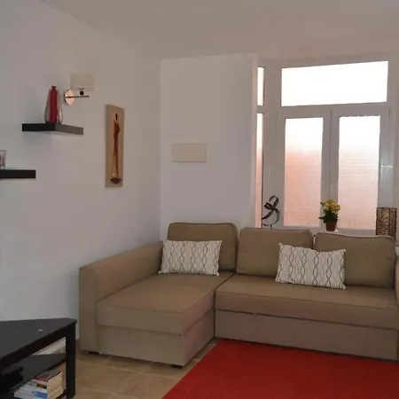 Moderne Ferienwohnung Mit Eigenem Garten In Einer Anlage Mit Zwei Pools Costa De Antigua
